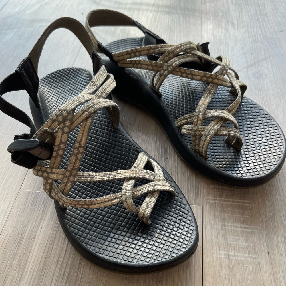 Well loved size W9 chacos